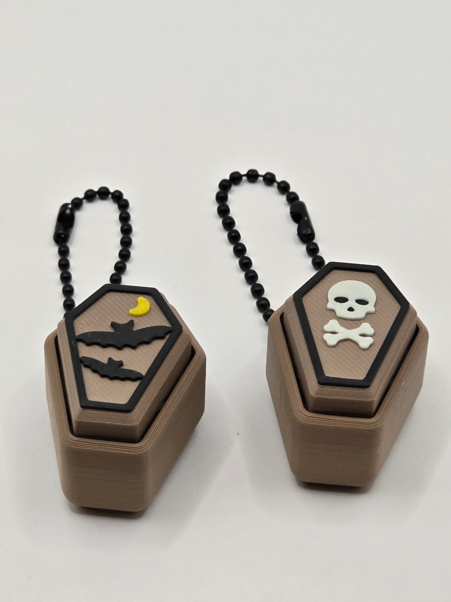 3D Printed Coffin Clicker Keychain β Halloween Fidget | Skull, Bats & Web Designs | Gothic Anxiety Relief Toy | Spooky Gift