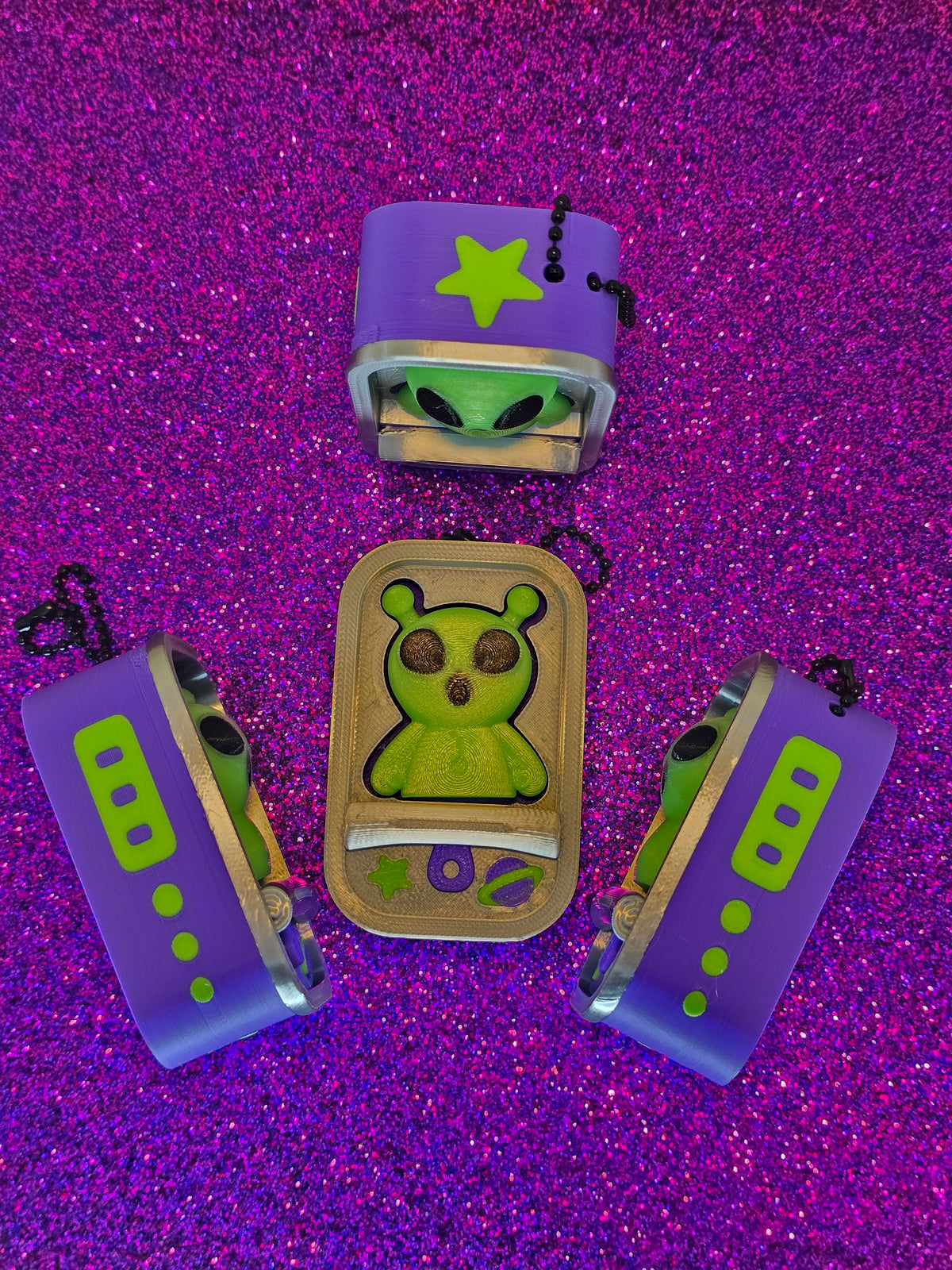 Alien Pod Fidget Clicker Keychain 3D Printed Glow in the Dark Space Sensory Toy