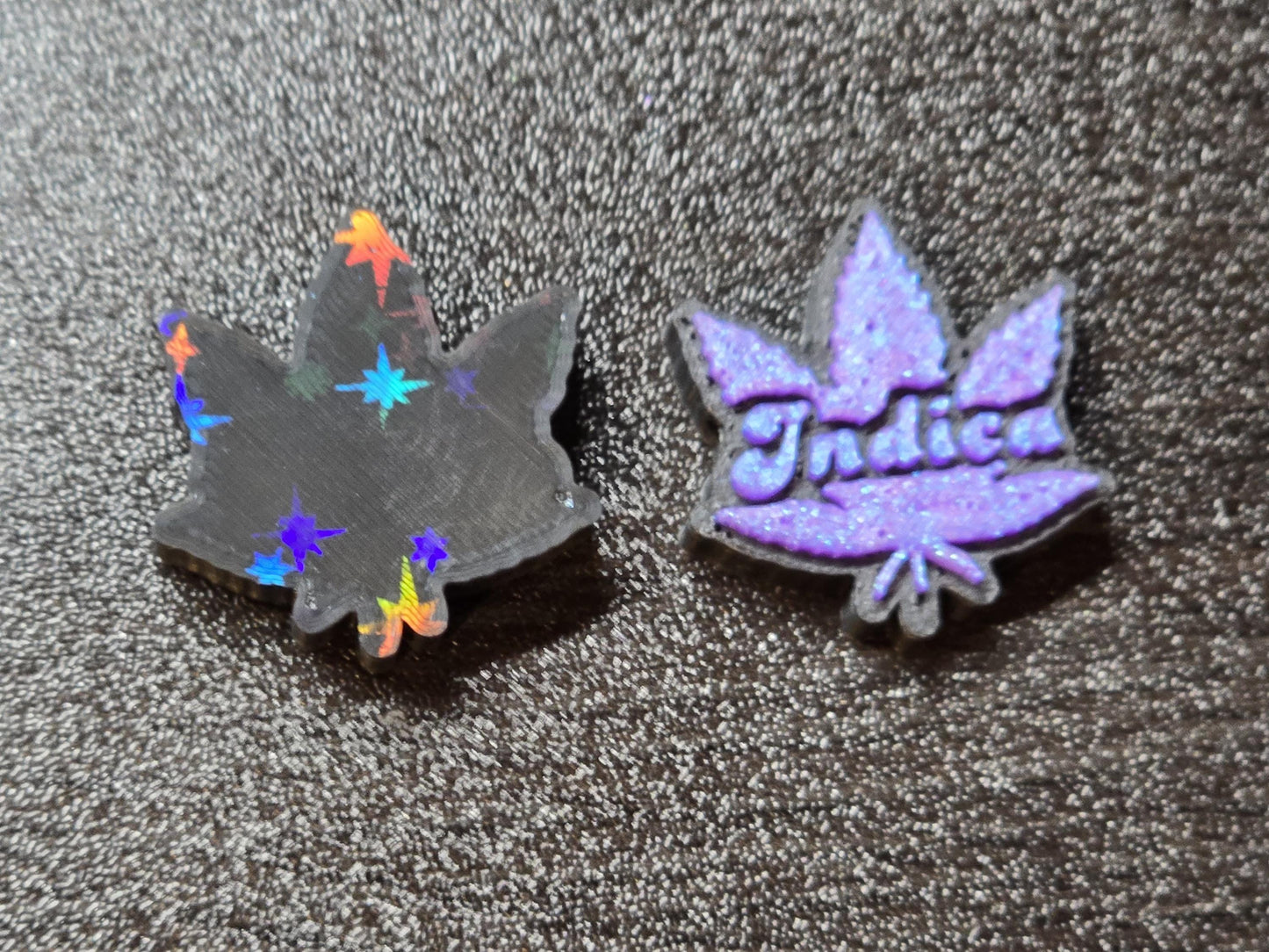 Cannabis Leaf Beads ā Indica, Sativa & Hybrid ā Glittery 3D Printed with 2mm Hole