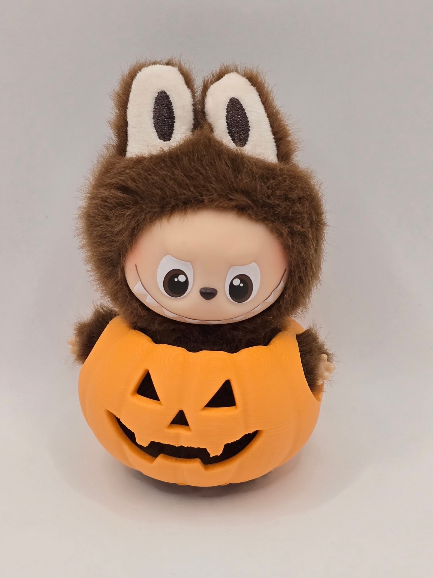 Pumpkin Costume for Pin For Love Labubu – Halloween Jack-O’-Lantern Accessory (Small Size)