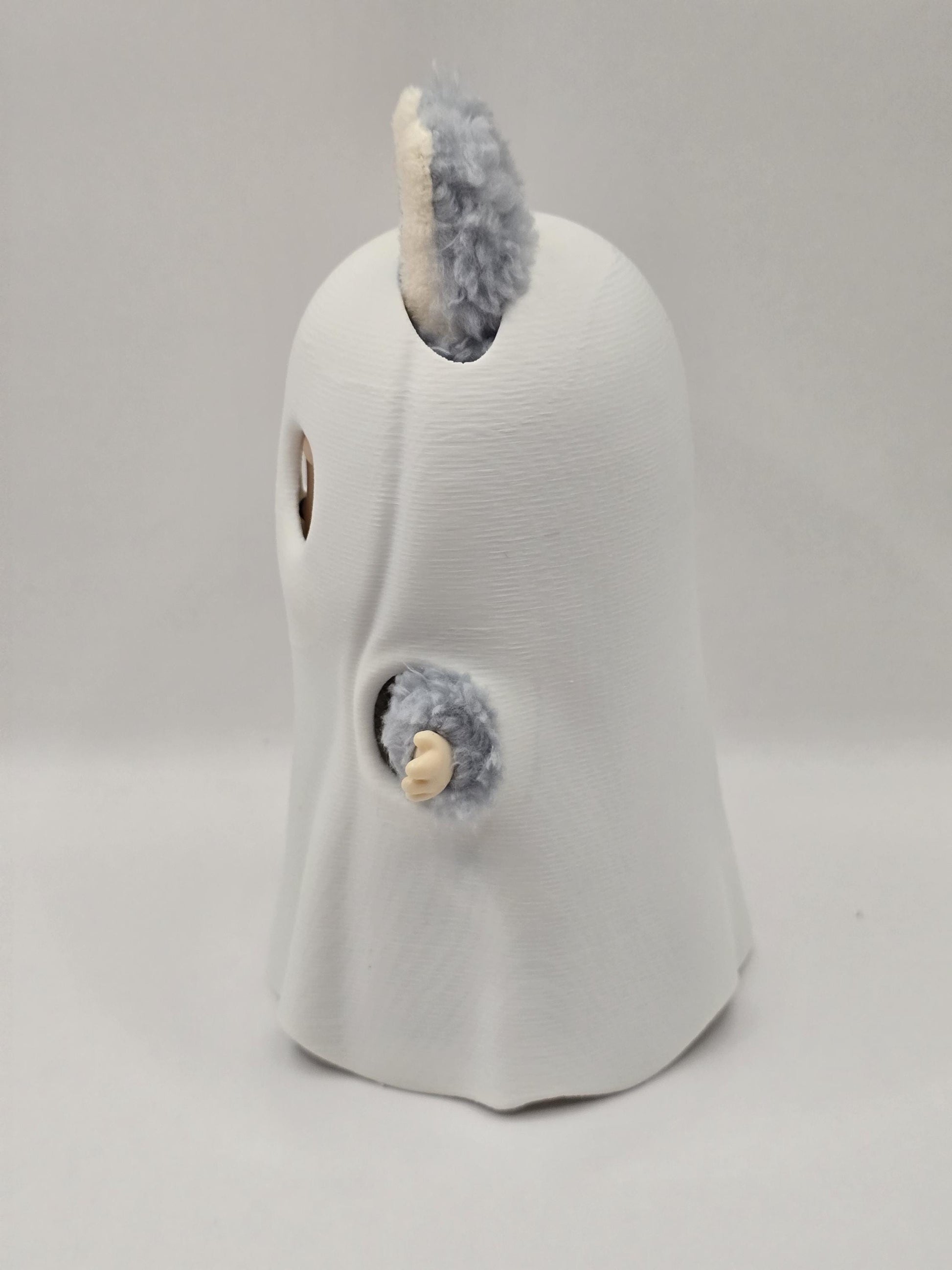 3D Printed Ghost Costume for Labubu Dolls – Plain or Knitted Texture – Halloween Accessory